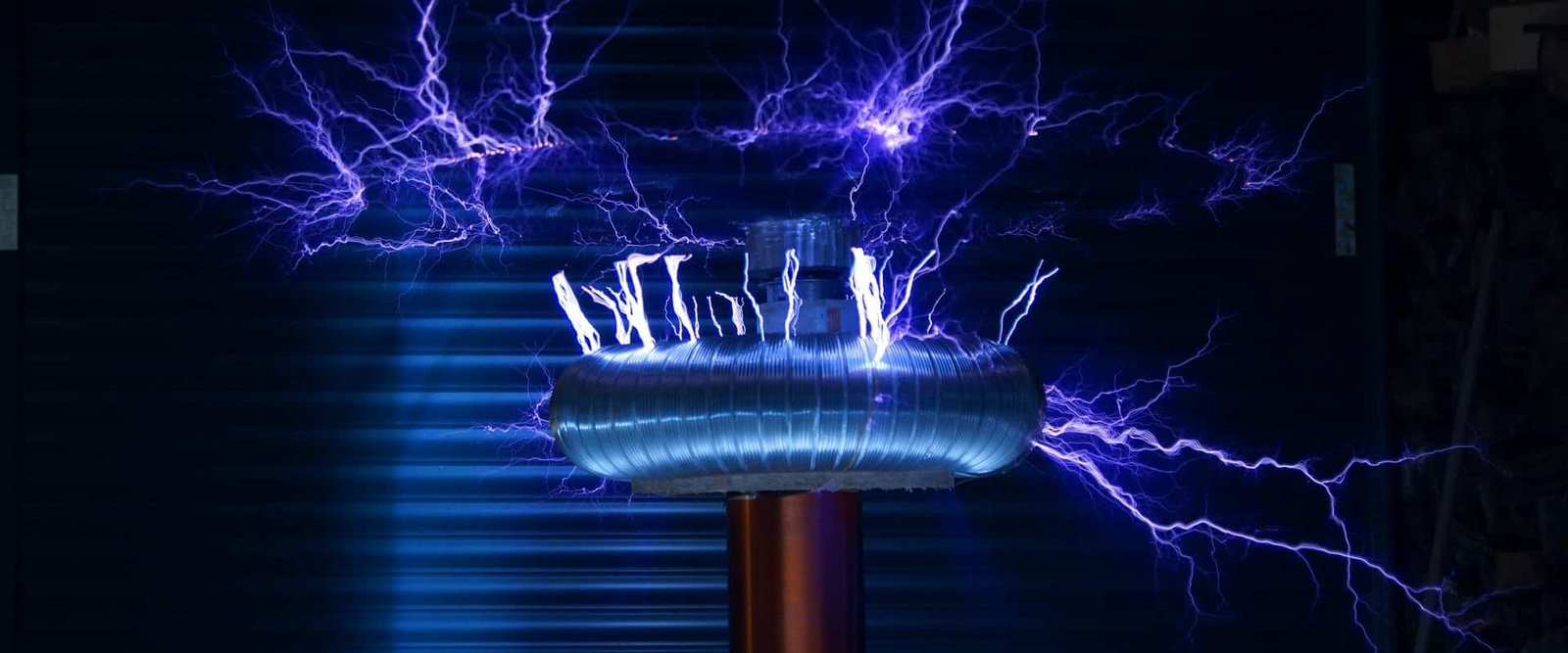 Electric coming off a metal rod