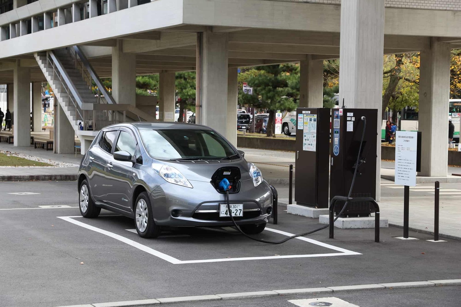 Can You Convert Nissan Leaf From CHAdeMo To CCS Green Car Future