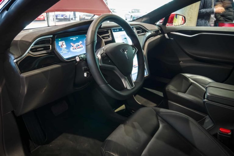 Can You Open a Tesla Glove Box Without Power? Green Car Future